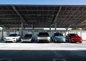 Tesla’s self-driving cars under fire again